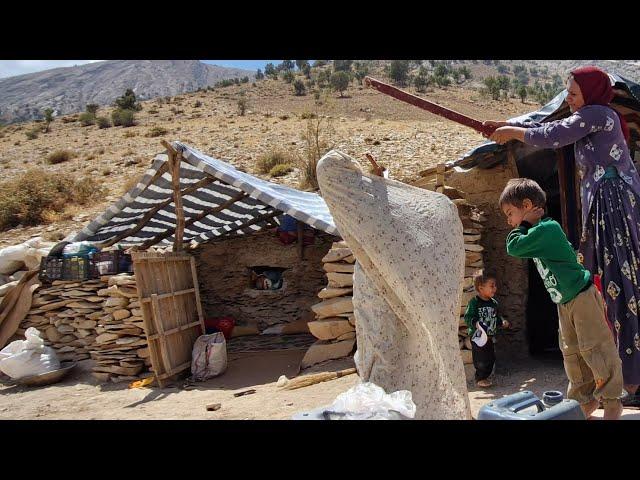 A Lonely Woman in the Heart of the Mountains: The Amazing Life of a Single Nomad