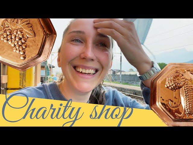 DREAMING OF A CHATEAU DIARIES 036/Charity shop, exploring a new Italian village