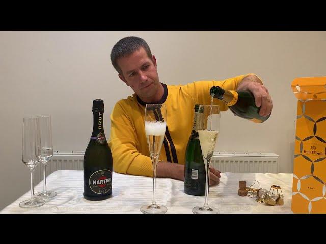 Compare MOET, Martini Brut, Veuve Clicquot.