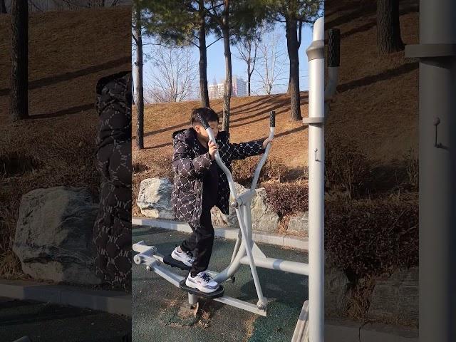 열심히 운동하는 오늘의 주인공 #shorts