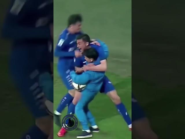 Celebrating with a ball boy ️ #goalcelebration #celebracion #uzbekistan #torjubel #celebration