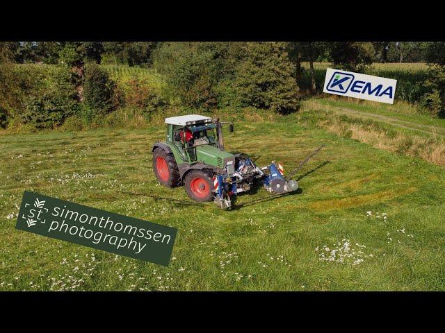 Fendt mit Doppelmessermähwerk Kema Frontschmetterling FX-885-Z