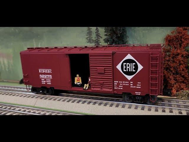 Lionel Hobo Sound Boxcar Quick Peek!