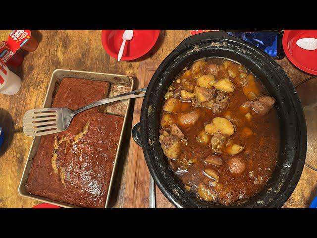 ￼Thursday night dinner with the ￼Trimbles  beef stake and potatoes and corn bread