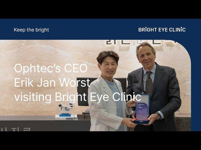 Ophtec’s CEO Erik Jan Worst visiting Bright Eye Clinic