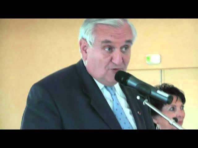 LIONS CLUBS FRANCE Jean Pierre RAFFARIN à la 60e Convention Nationale à POITIERS 27 MAI 2011.avi