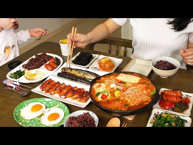 COOKING MUKBANG :) Home-cooked meals(Sausage, spicy tofu, grilled saury, soft tofu stew, spinach).