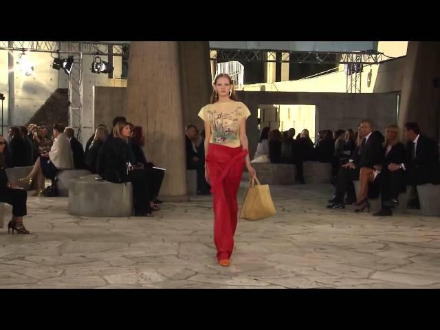 LOEWE Spring Summer 2015 women's runway collection