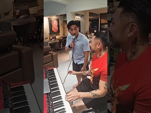 Just Jamming on #张学友  吻别 with my Singaporean Singer Buddy Alfred Sim 沈志豪! What do you think? ️