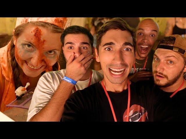 Surviving 6 Haunted Houses In Florida With My Best Friends (this wasn’t a good idea)