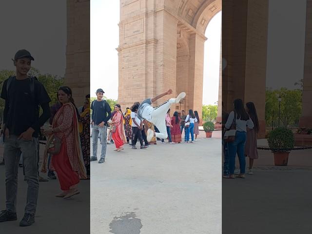 India gate in public reaction|flips|shorts|#shorts|#short #shortsviral #trend #aesthetic #attitude