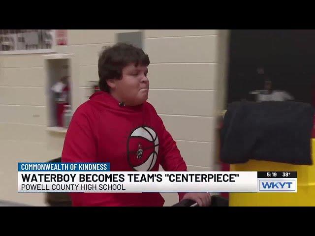 Waterboy becomes Ky. basketball team’s “centerpiece”