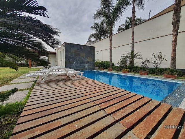 Linda casa en venta en La Planicie La Molina 1060 m2 La Escarpada