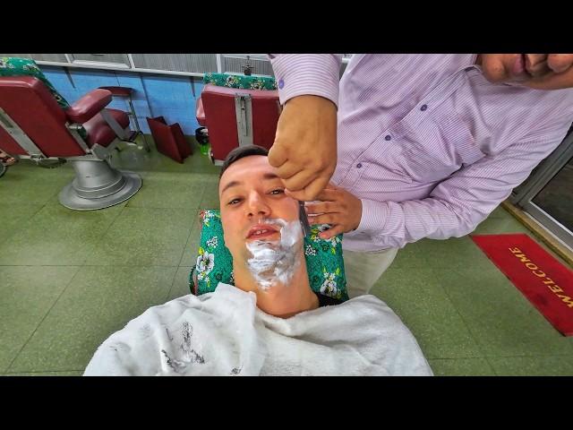 $2 Shave In Phnom Penh, Cambodia 