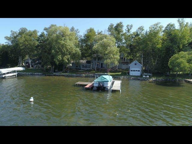 497 N Twin Pines Dr, Lake Leelanau, Michigan