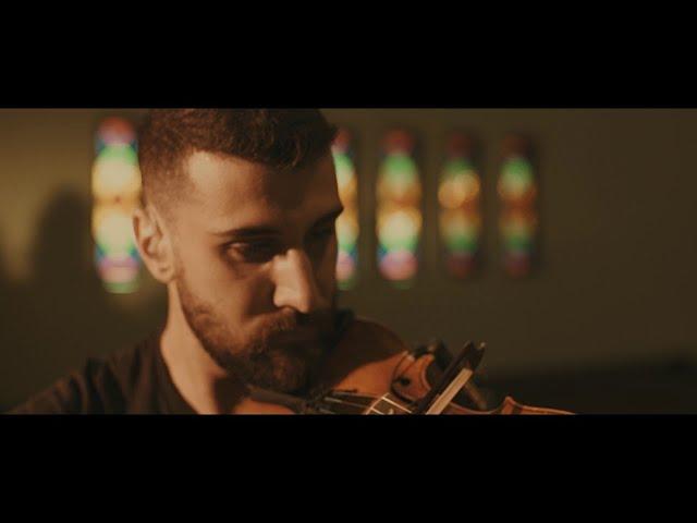 Mashrou' Leila - Marrikh (Live at AUB Assembly Hall) | مشروع ليلى - مريخ