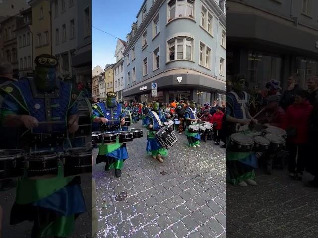 Something new#fasnacht2023 #konstanz #germany #parade #music #costume #enjoyment  #candies #fun