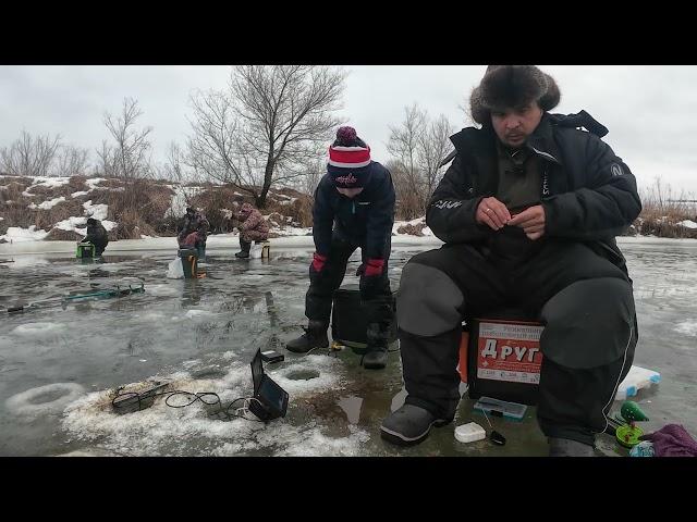 Насадил ручейника и понеслась