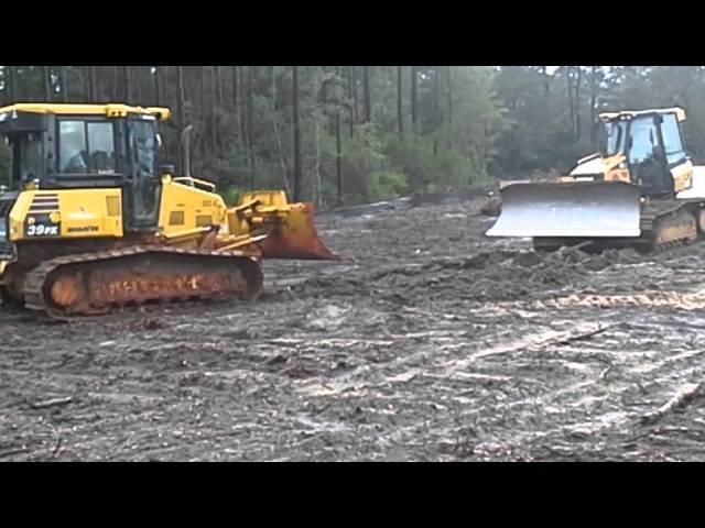 Komatsu 39px vs Cat D5 LGP