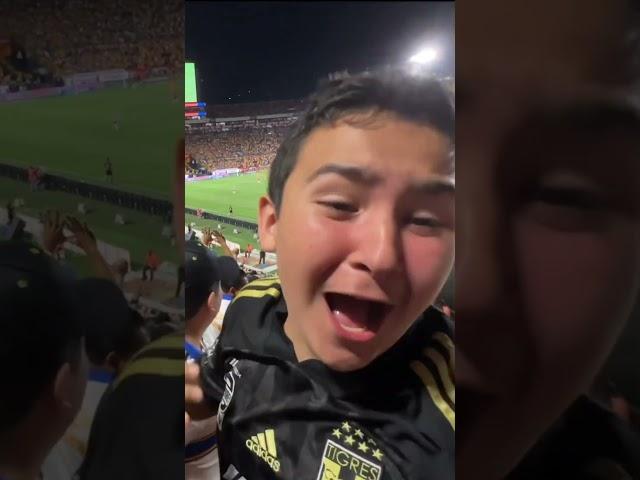 Me quisieron festejar un gol en la cara y quedaron  #futbol #ivansfull #ligamx #viral #chivas