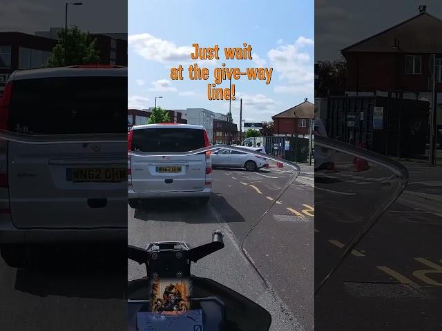 Daily Musings 70 - VIP driver coming through! #motovlog #ktm