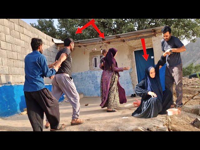 Hamid tries to save his stepmother from her daughter-in-law.