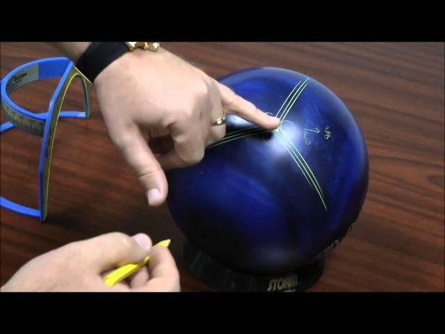 bowlingball.com Two-Handed and No Thumb "Triangle/Pyramid" Drilling Layout