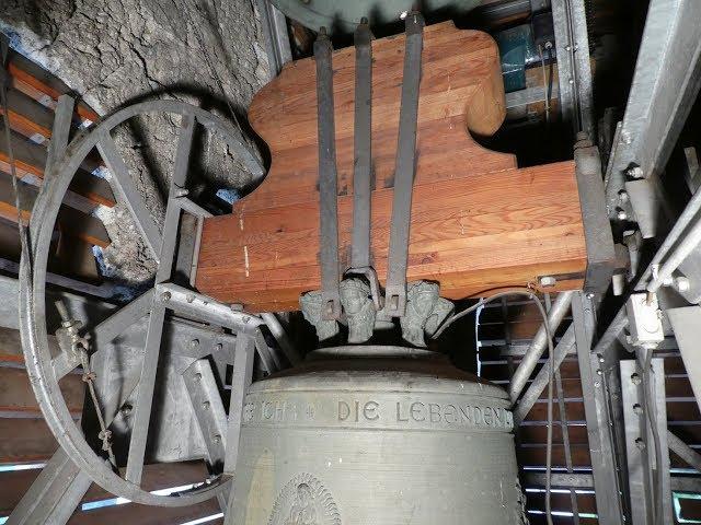 Stanz bei Landeck (Tirol - A) Geläute der Pfarrkirche zu den Hll. Petrus und Paulus