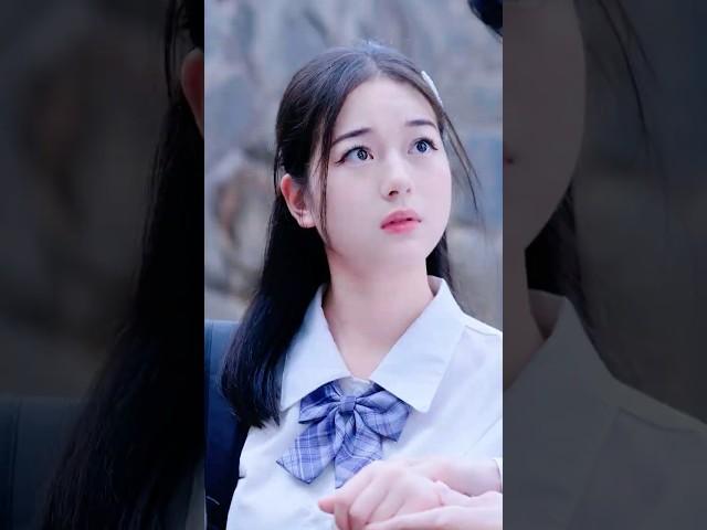 How to Claim Your Girl… The Right Way!  #linhchihihi #messyclassroom #schoolcrush #schooldrama