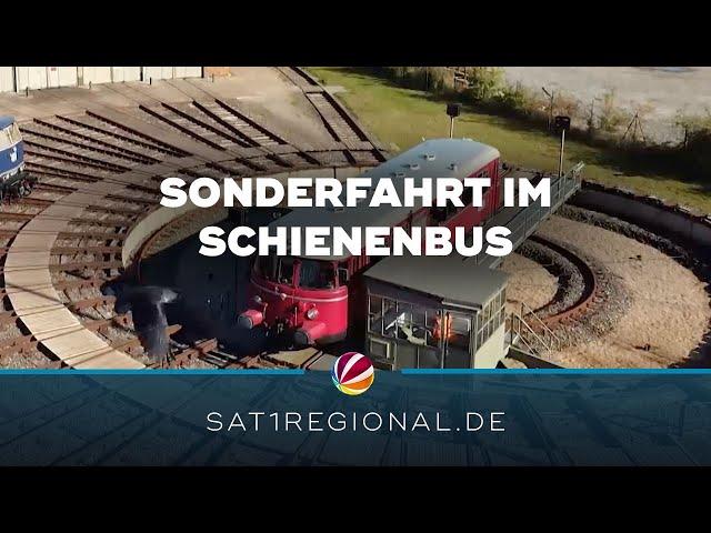 Schienenbus unterwegs in Schleswig-Holstein