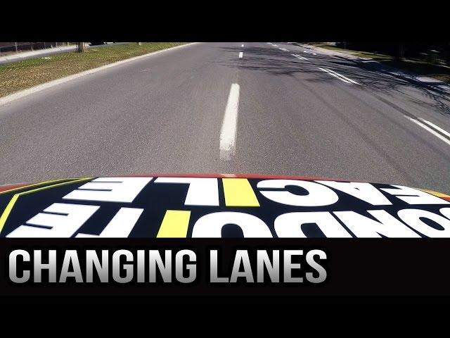 How to Change Lanes - Tips for the Driving Exam