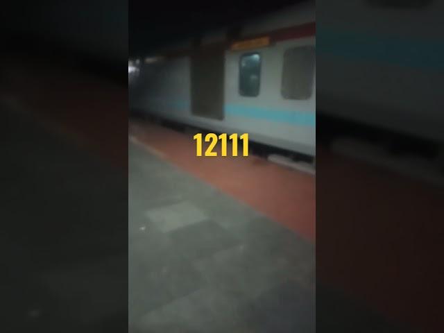 Amravati express train  announcement in Akola jn (12111)