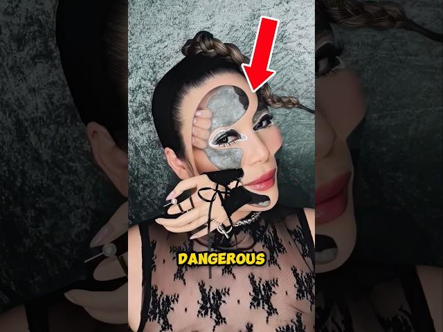 Insane Makeup Artist 