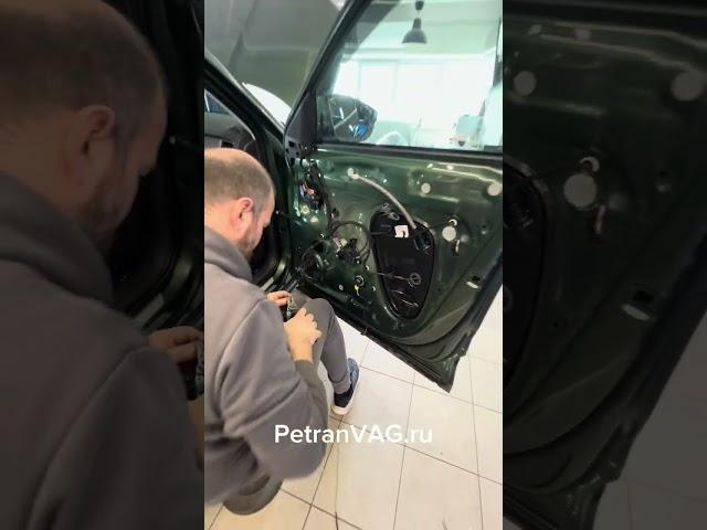 установка ассистента мёртвых зон и выезда с парковки на Skoda Kodiaq FL в PetranVAG