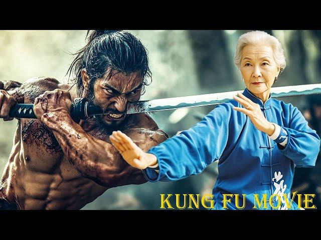 Kung Fu Movie! Two top masters can’t defeat a Japanese samurai, but an 80-year-old lady defeats him!