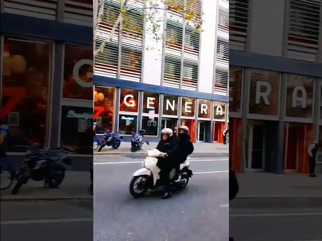#3103 TRAVEL TIME - Outside The Generator Hostel at Barcelona, Catalonia, Spain, Europa