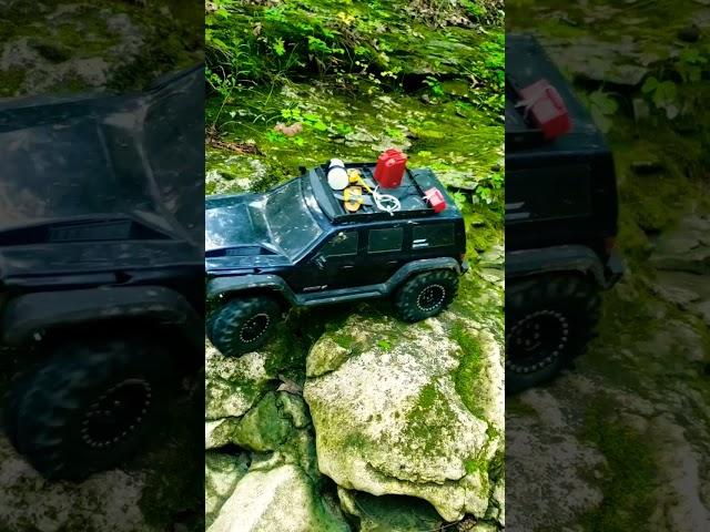 #RC truck modified on the trail #radiocontrol #offroad