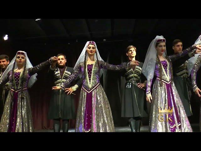 ანსამბლი "დაისი" ცეკვა დავლურ-ქართული / Ensemble "Daisi" dance Davlur-Kartuli.