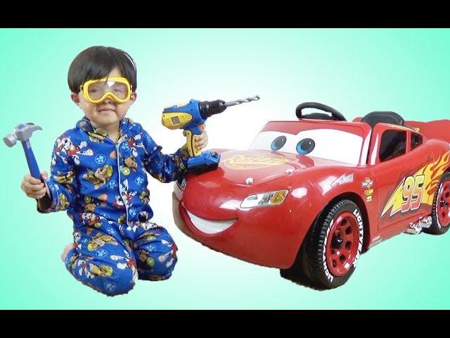 New Disney Cars 3 Lightning McQueen 6V Battery-Powered Ride On Test Drive Park Playtime