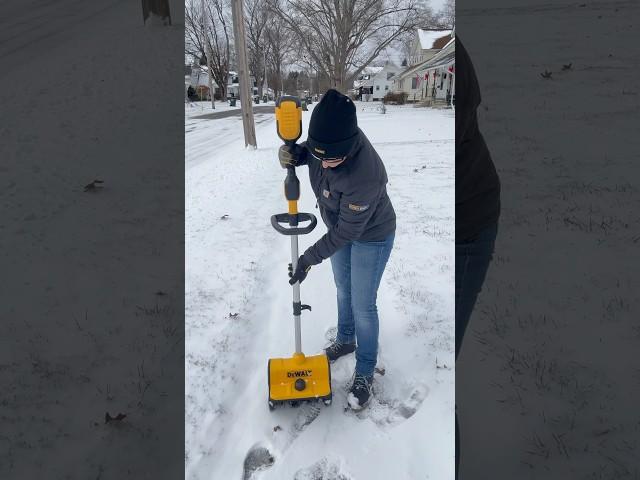 DEWALT SNOW SHOVEL BLASTS THROUGH WINTER ️ #snow #diy #landscape