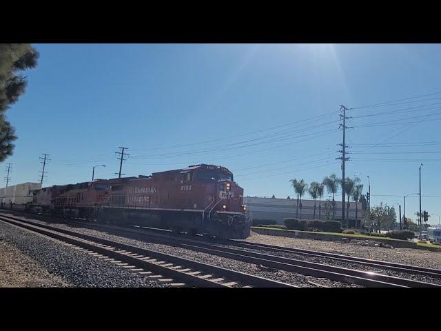 Railfanning SFS with open door dash 9 a crew in a cabcar and a candian pacific leader!!!!