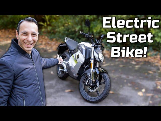 Super Soco TS Street Hunter review (2024): Best Electric Street Motorbike? | TotallyEV