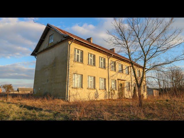 Opuszczona szkoła podstawowa | Abandoned History |