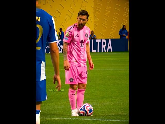 Messi Shockes Everyone With His Free Kick 