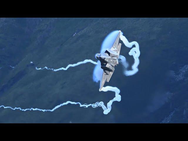 Watch These Fighter Jets Tear Through Winter Sunshine: Mach Loop!