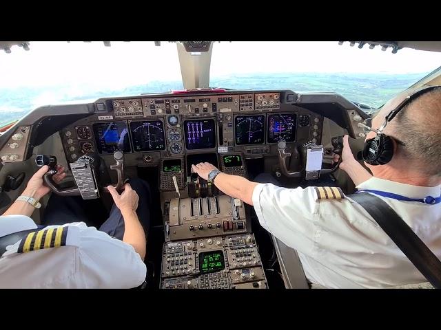 BOEING 747  Packs off TAKEOFF.  Max weight!!  Closing the A/C packs increase engines power.