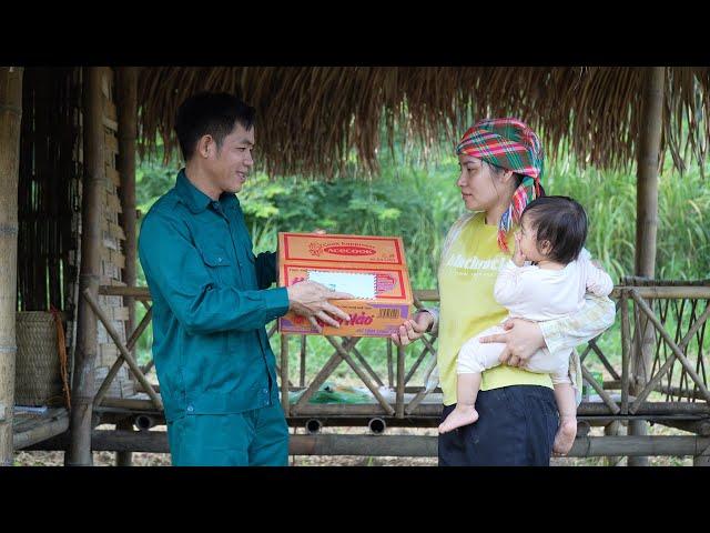 The police returned and gave the mute single mother some surprising news / Lý Tử Yến