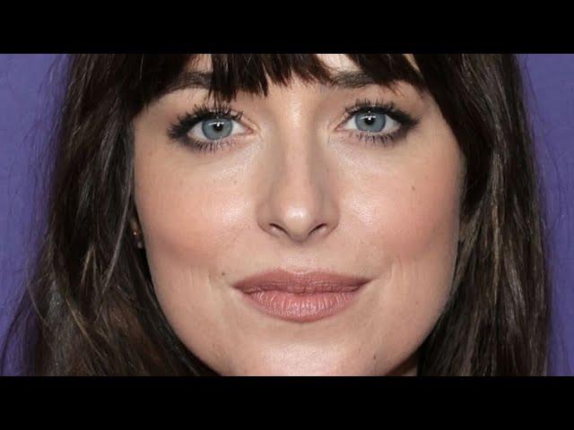 Dakota Johnson: Stunning Photos That Captivate