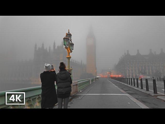 London’s Landmarks in the Fog | Misty Morning Walk from Waterloo to Buckingham Palace | 4K Tour