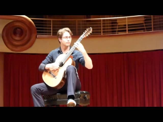 Alejandro Olson plays Fandango Variado Op. 16 by Dionisio Aguado